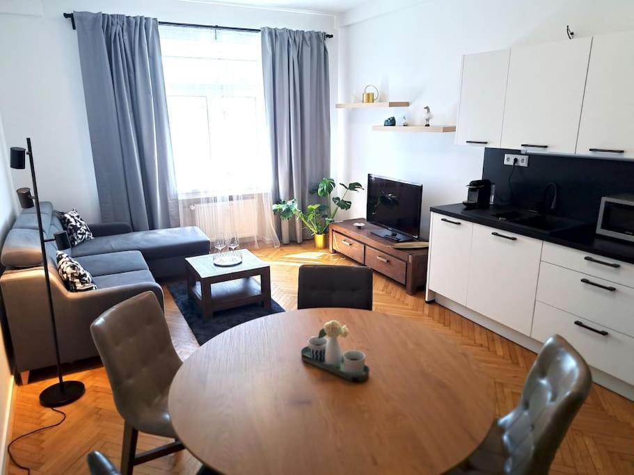 Amazing Castle View Apartment Bratislava Exterior photo